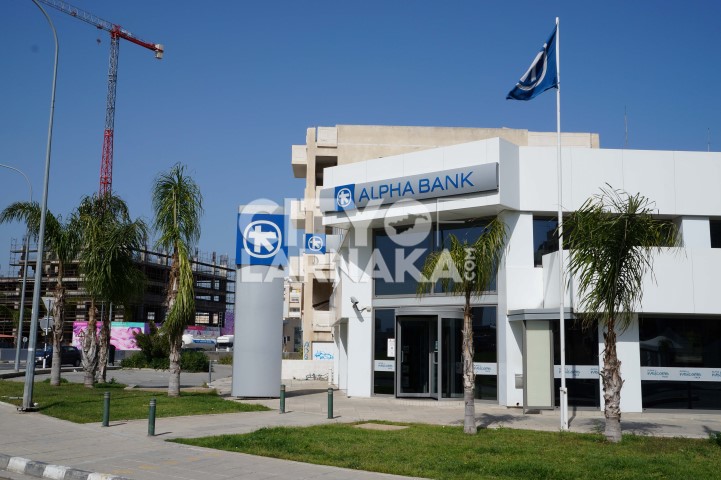 Alpha-Bank2