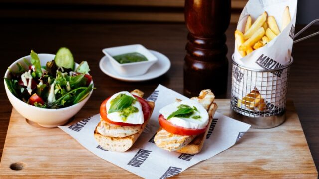 CHR_9137-Pollo-con-Mozzarella-su-ciabatta-Small
