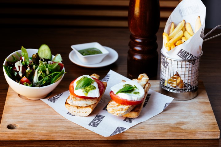 CHR_9137-Pollo-con-Mozzarella-su-ciabatta-Small
