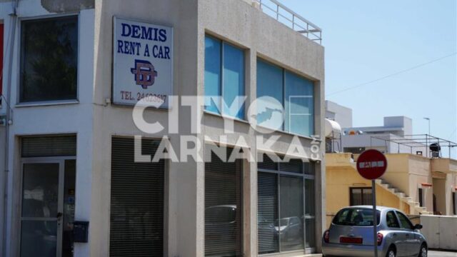 Demis-rent-a-car