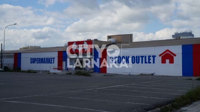 Jackman-superstore-2