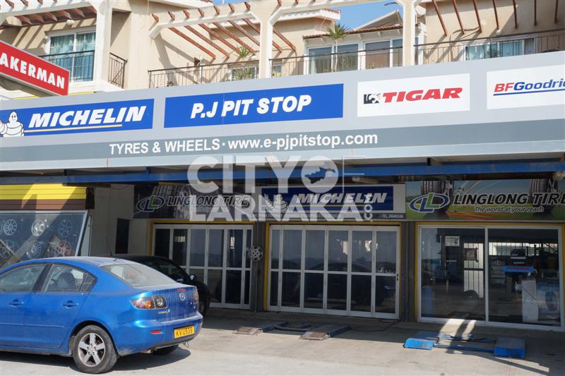 P.J.-PIT-STOP