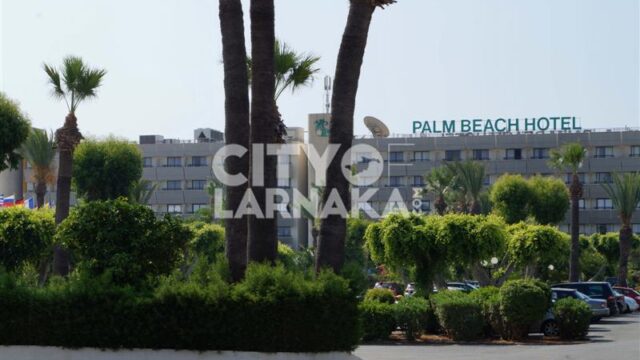 Palm-Beach-Hotel