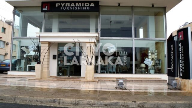 Pyramida-Furnishing