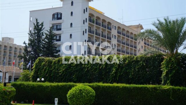 Sandy-Beach-Hotel