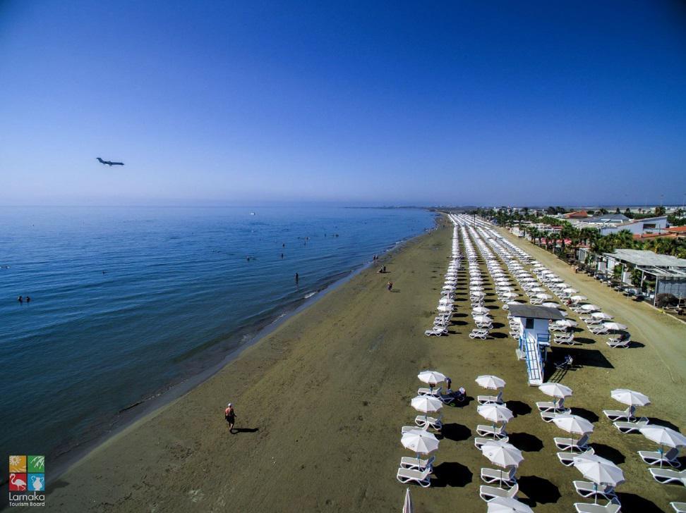 paralia-makenzi1